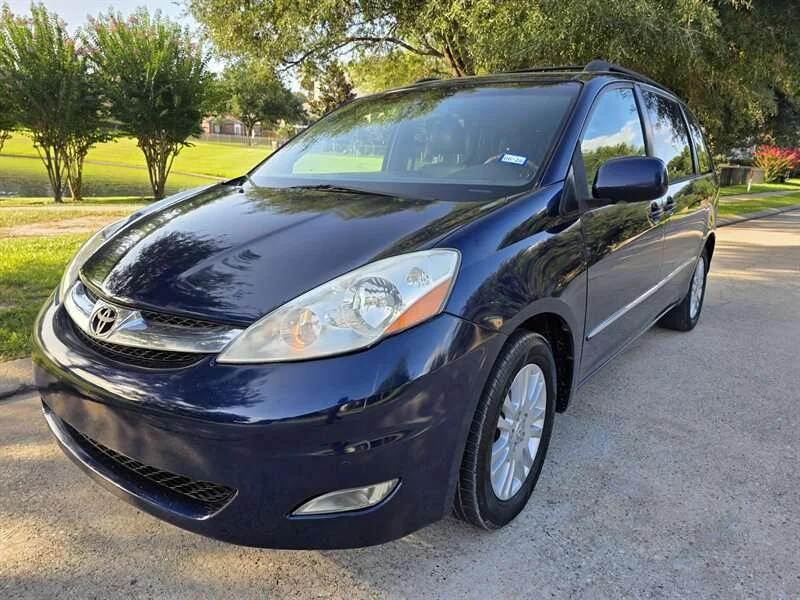 2007 Toyota Sienna XLE Limited 7-Passenger