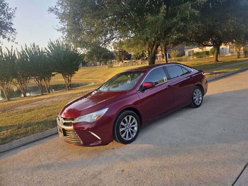2016 Toyota Camry XLE