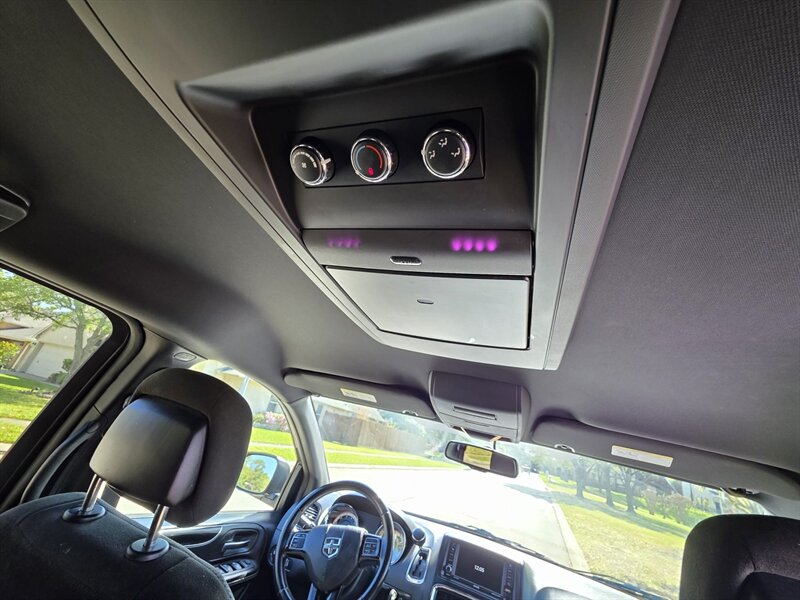 2017 Dodge Grand Caravan SE