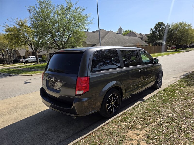 2017 Dodge Grand Caravan SE