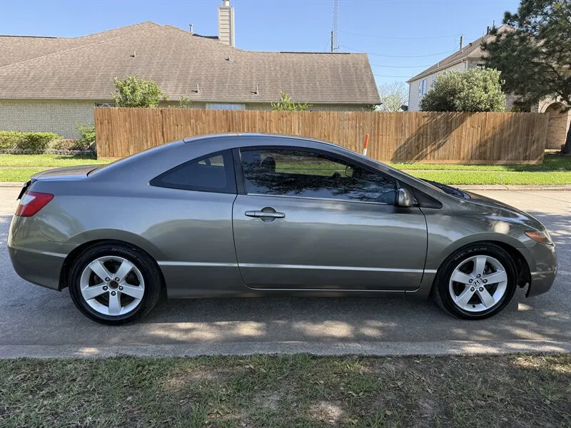 Right side view of Used 2006 Honda Civic EX for sale in Springs TX