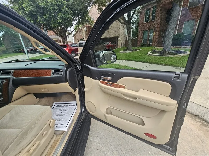 Used 2008 Chevrolet Tahoe LS for sale in Springs TX left side view