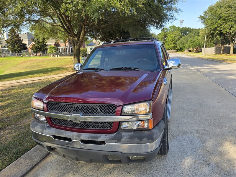 2004 Chevrolet Avalanche 1500 4dr 1500 Crew Cab SB
