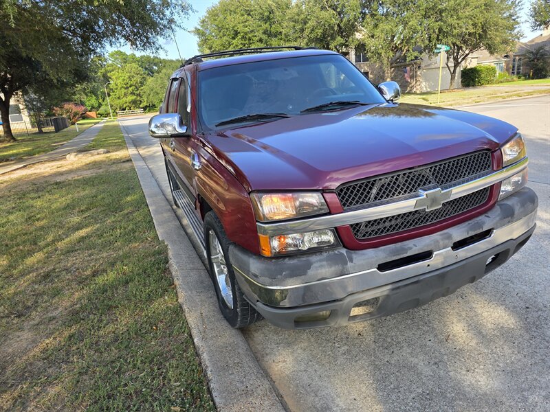 2004 Chevrolet Avalanche 1500 4dr 1500 Crew Cab SB