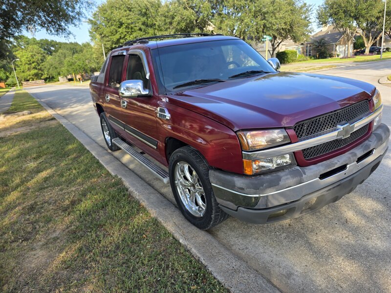 2004 Chevrolet Avalanche 1500 4dr 1500 Crew Cab SB