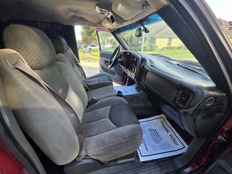 2004 Chevrolet Avalanche 1500 4dr 1500 Crew Cab SB