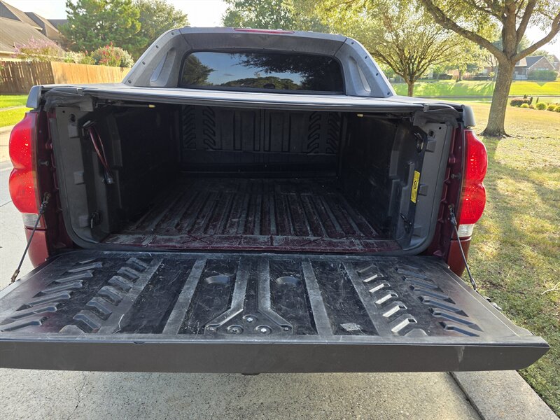 2004 Chevrolet Avalanche 1500 4dr 1500 Crew Cab SB