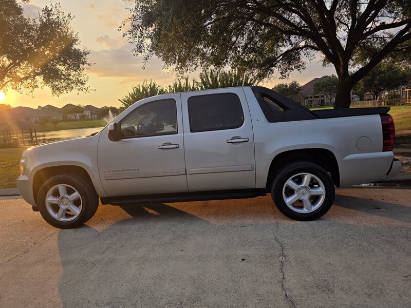 2008 Chevrolet Avalanche LT