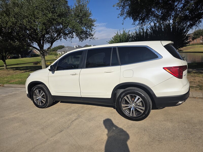 2017 Honda Pilot EX