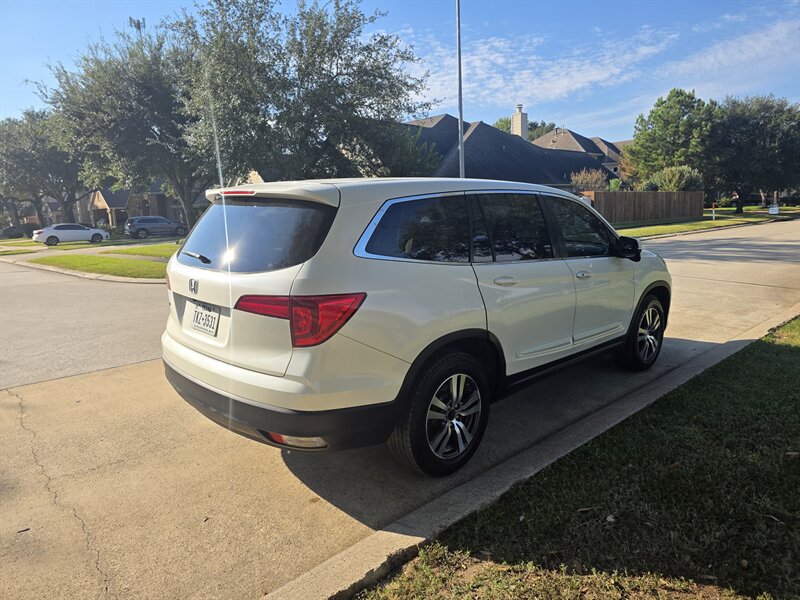 2017 Honda Pilot EX