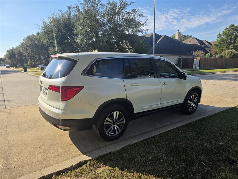 2017 Honda Pilot EX
