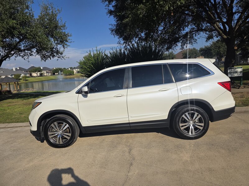 2017 Honda Pilot EX