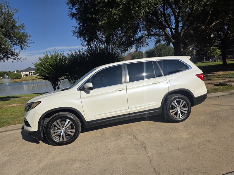 2017 Honda Pilot EX