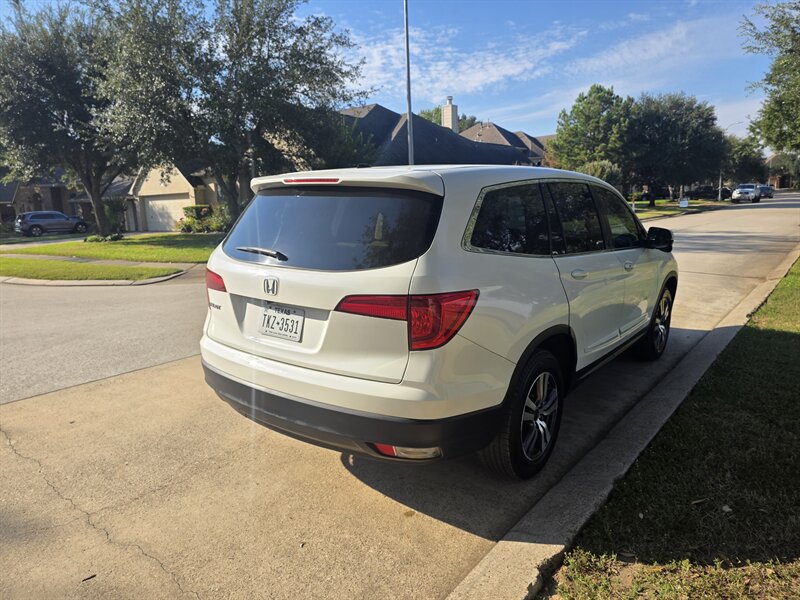 2017 Honda Pilot EX