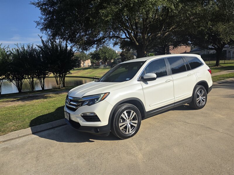 2017 Honda Pilot EX