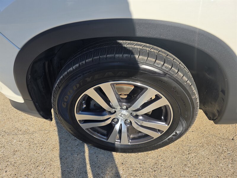 2017 Honda Pilot EX