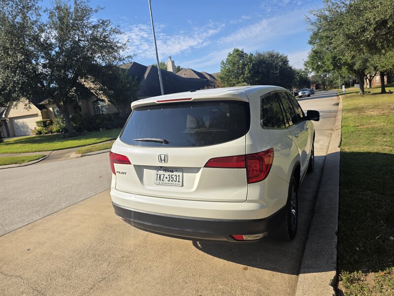 2017 Honda Pilot EX