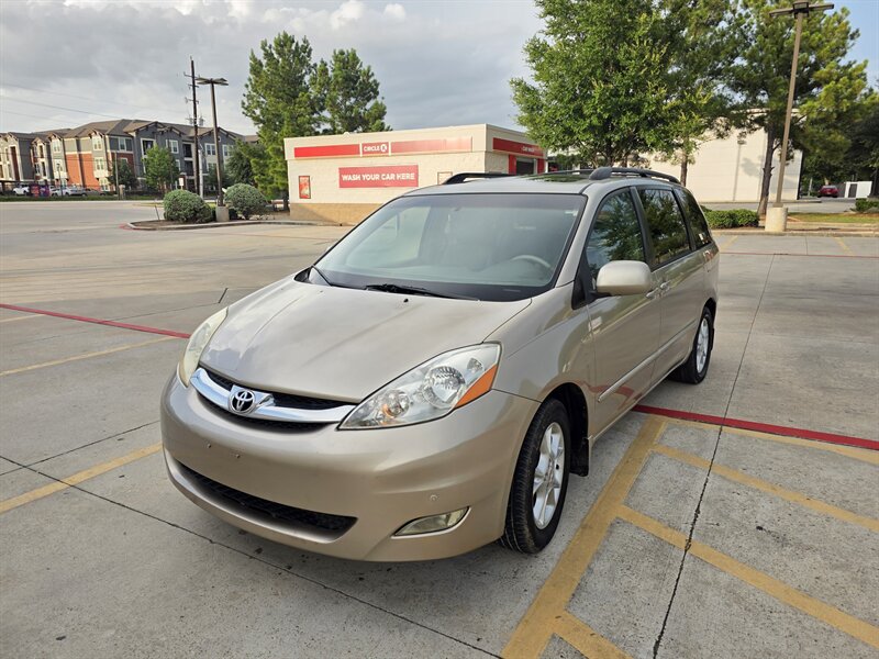 2006 Toyota Sienna XLE - Photo 8