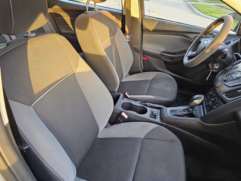 2012 Ford Focus S