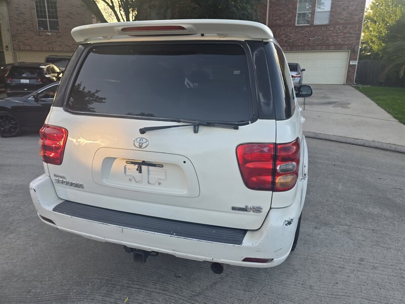 2004 Toyota Sequoia Limited