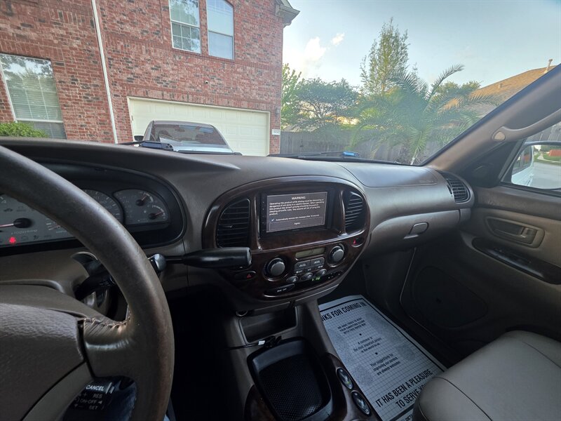 2004 Toyota Sequoia Limited