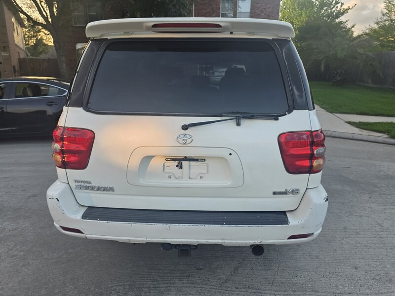 2004 Toyota Sequoia Limited