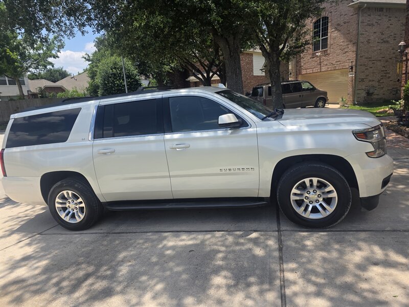 2015 Chevrolet Suburban LT
