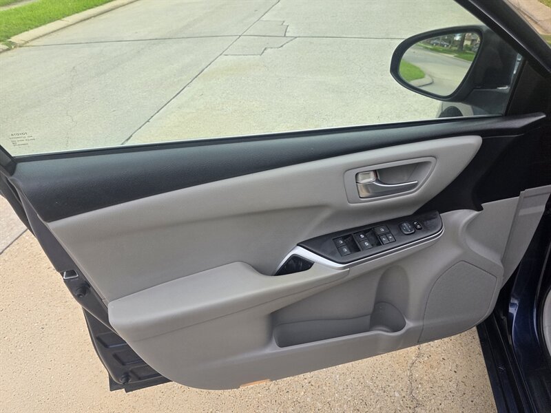 2015 Toyota Camry LE