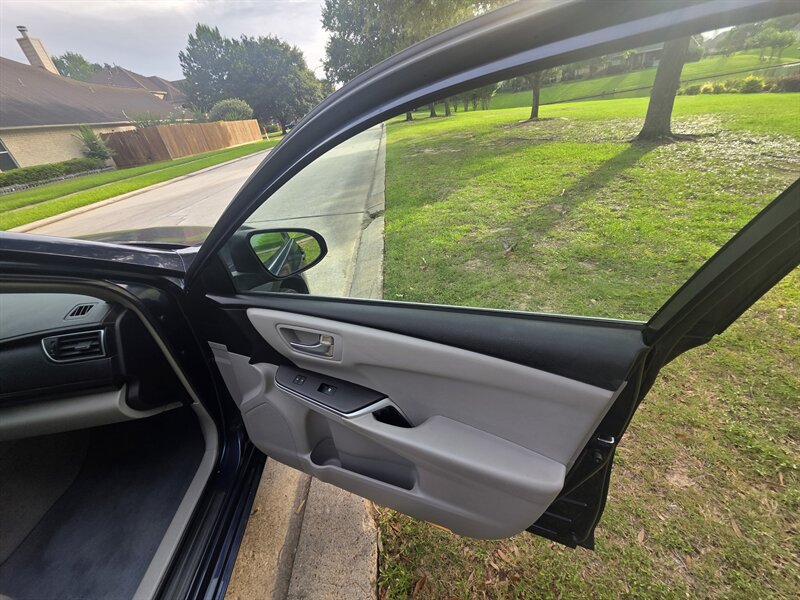 2015 Toyota Camry LE