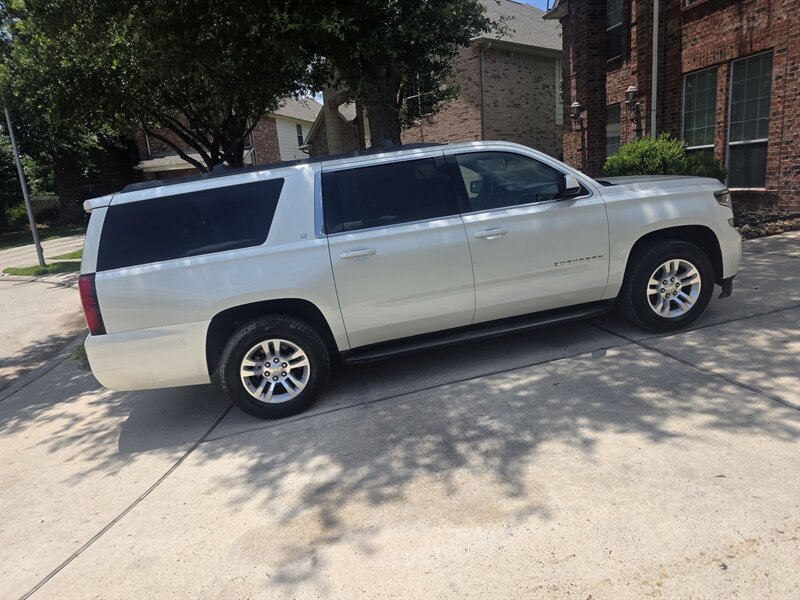 2015 Chevrolet Suburban LT