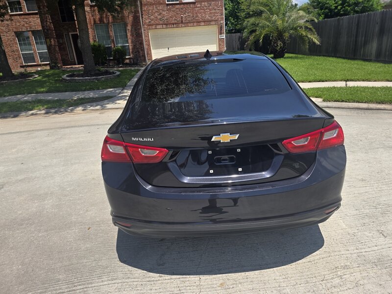 2022 Chevrolet Malibu LS