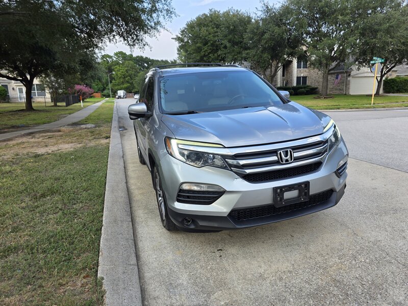 2017 Honda Pilot EX-L - Photo 12