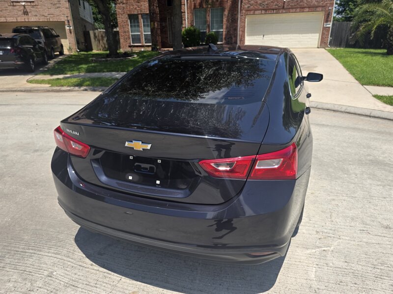 2022 Chevrolet Malibu LS