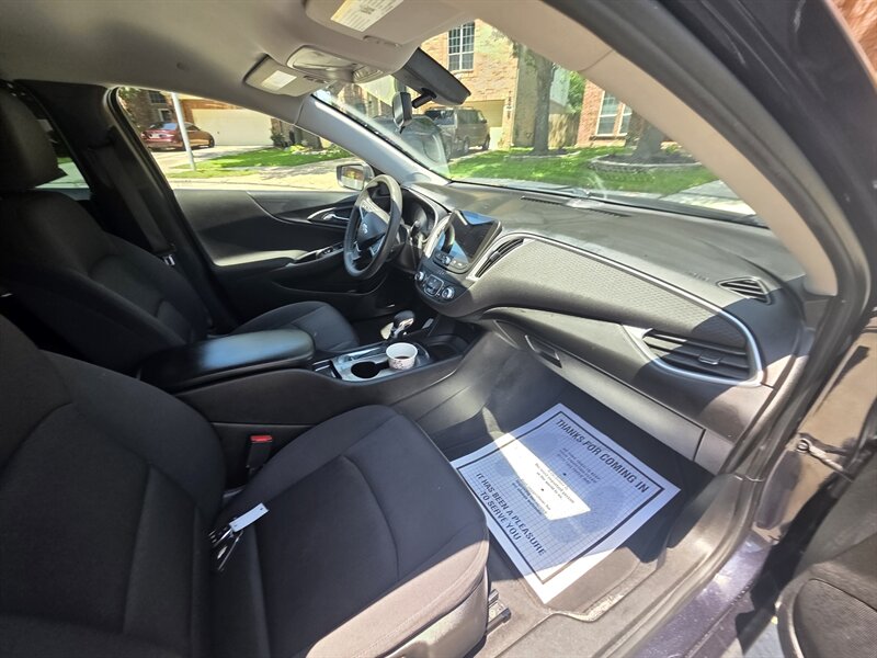 2022 Chevrolet Malibu LS