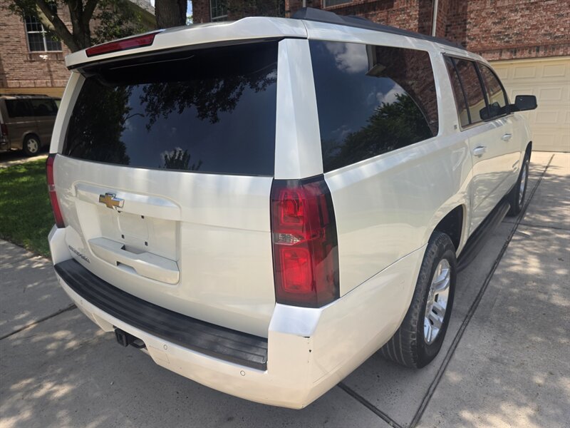 2015 Chevrolet Suburban LT