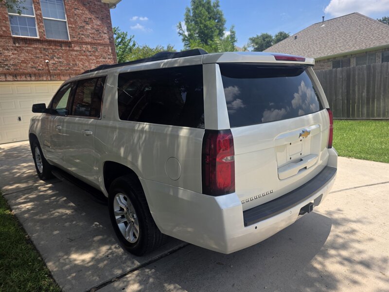 2015 Chevrolet Suburban LT