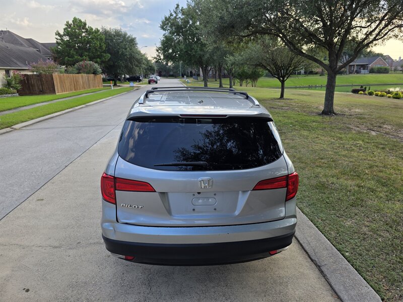 2017 Honda Pilot EX-L - Photo 24