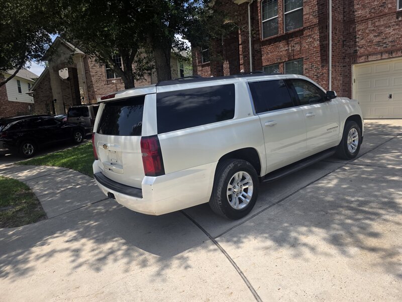 2015 Chevrolet Suburban LT