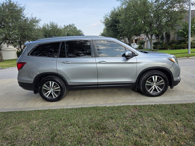 2017 Honda Pilot EX-L - Photo 17