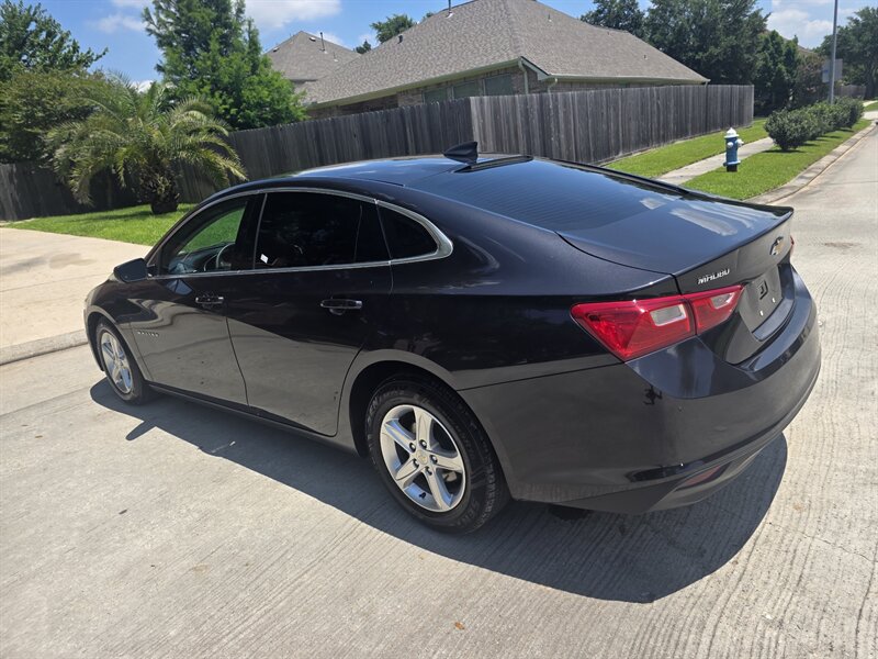 2022 Chevrolet Malibu LS