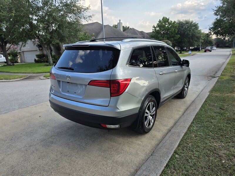 2017 Honda Pilot EX-L - Photo 19