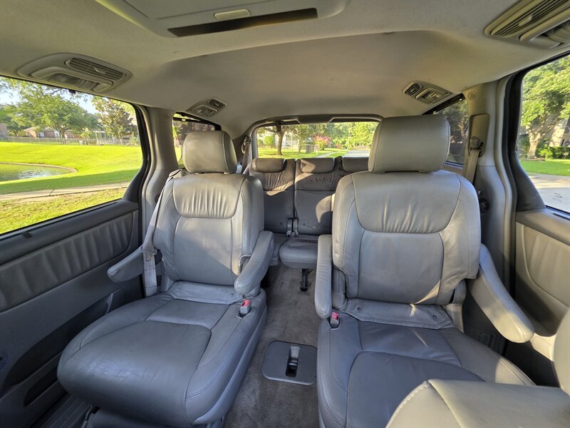 2007 Toyota Sienna XLE Limited 7-Passenger