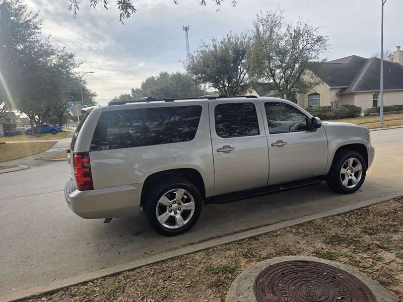 2007 Chevrolet Suburban LT