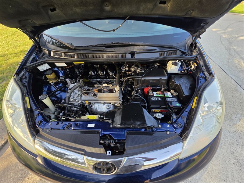 2007 Toyota Sienna XLE Limited 7-Passenger