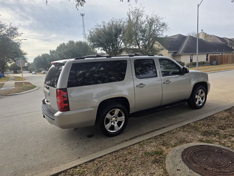 2007 Chevrolet Suburban LT