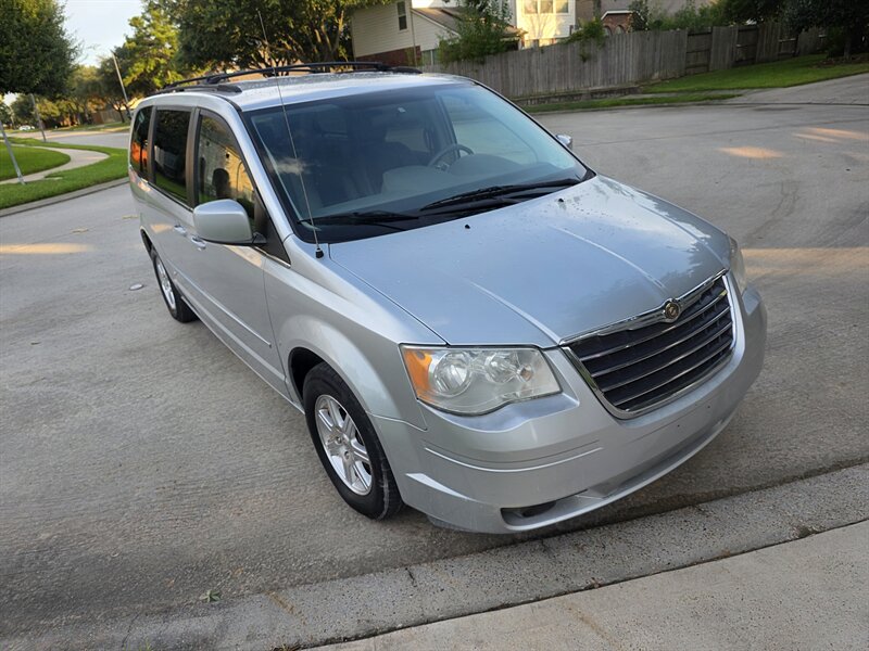 2008 Chrysler Town and Country Touring
