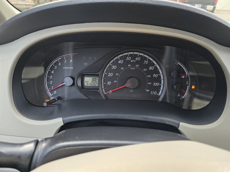 2013 Toyota Sienna LE 8-Passenger