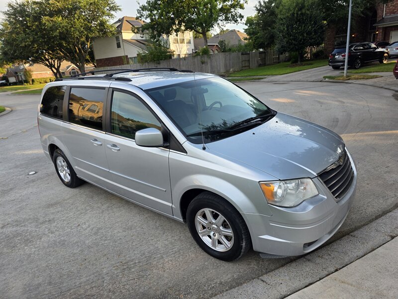 2008 Chrysler Town and Country Touring