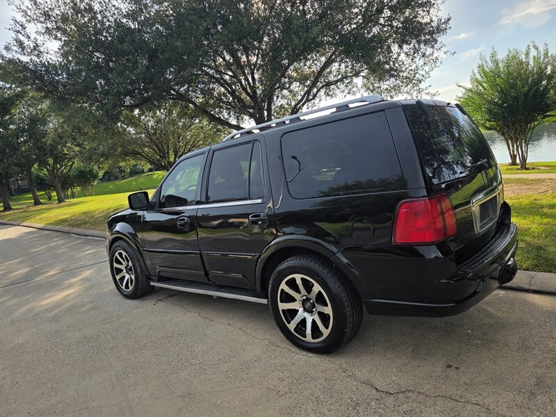 2003 Lincoln Navigator Luxury