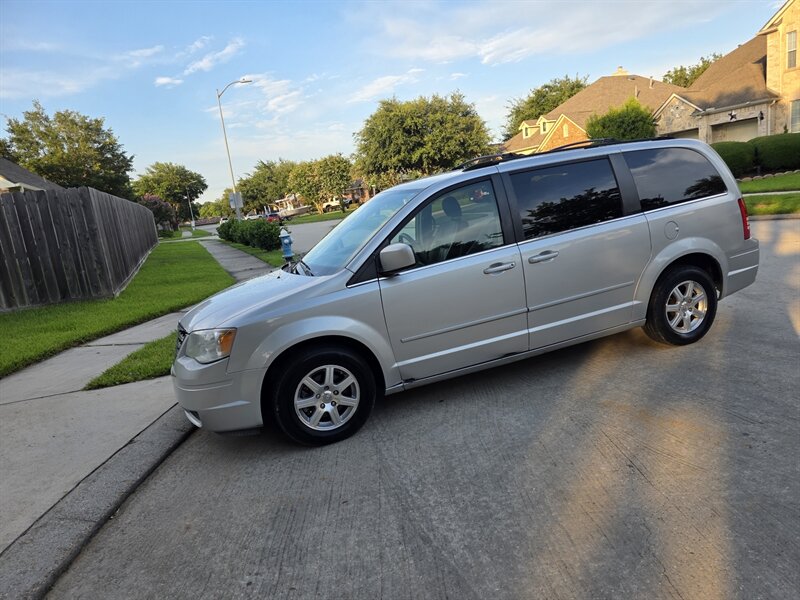 2008 Chrysler Town and Country Touring